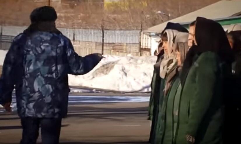 Кадр из фильма "Один день в женской колонии"