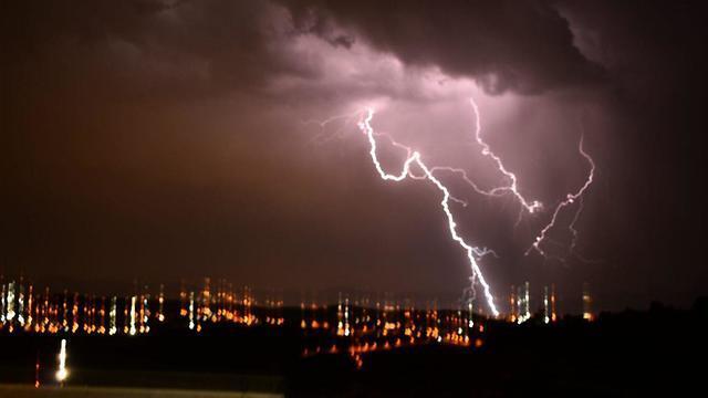 Thunderstorm in Zayit Raanan