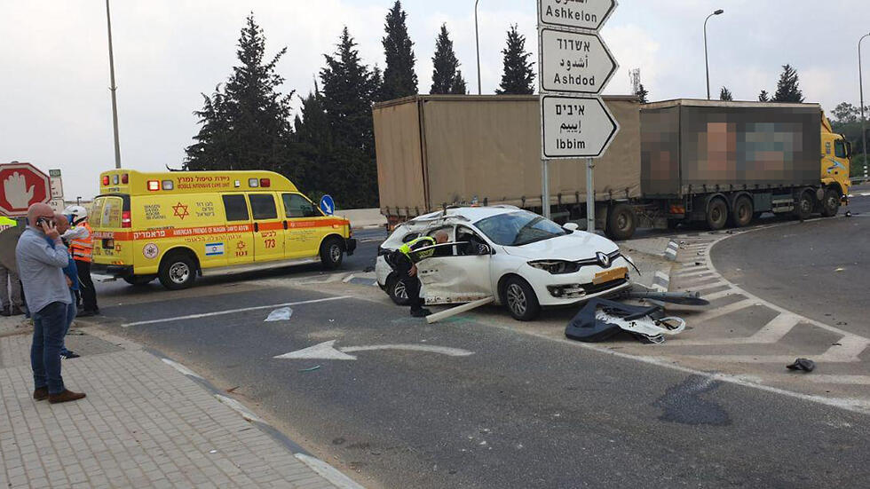Место аварии. Фото: отдел безопасности Шaар ха-Негевa (צילום: מחלקת בטחון שער הנגב) Место аварии. Фото: отдел безопасности Шaар ха-Негевa