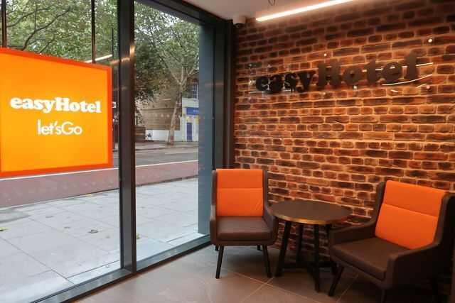 Вестибюль гостиницы EasyHotel. Фото: shutterstock