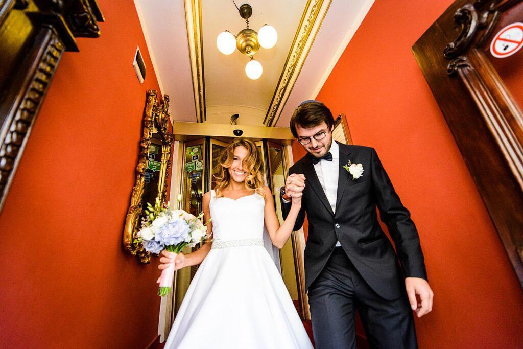 Марк и Лиза Новиковы в день свадьбы. Фото из личного архива