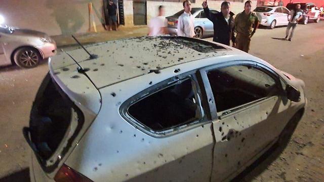  Осколками ракеты повреждены стены дома. Фото: Янив Калиф