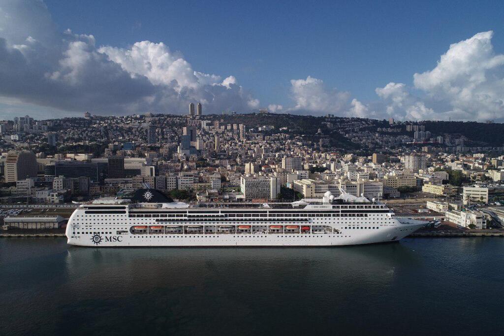 אוניית קרוזים MSC Lirica ליריקה תענוגות פאר (צילום: ארז סימון גיאודרונס) אוניית קרוזים MSC Lirica ליריקה תענוגות פאר