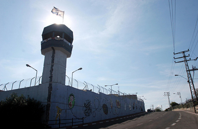 Тюрьма "Абу-Кабир" в Тель-Авиве. Фото: Гилад Кавалерчик (צילום: גלעד קוולרציק) Тюрьма "Абу-Кабир" в Тель-Авиве. Фото: Гилад Кавалерчик