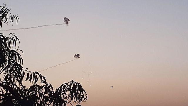Iron Dome intercepts rocket fire over communities close to the Gaza border (צילום: רועי עידן ) Iron Dome intercepts rocket fire over communities close to the Gaza border