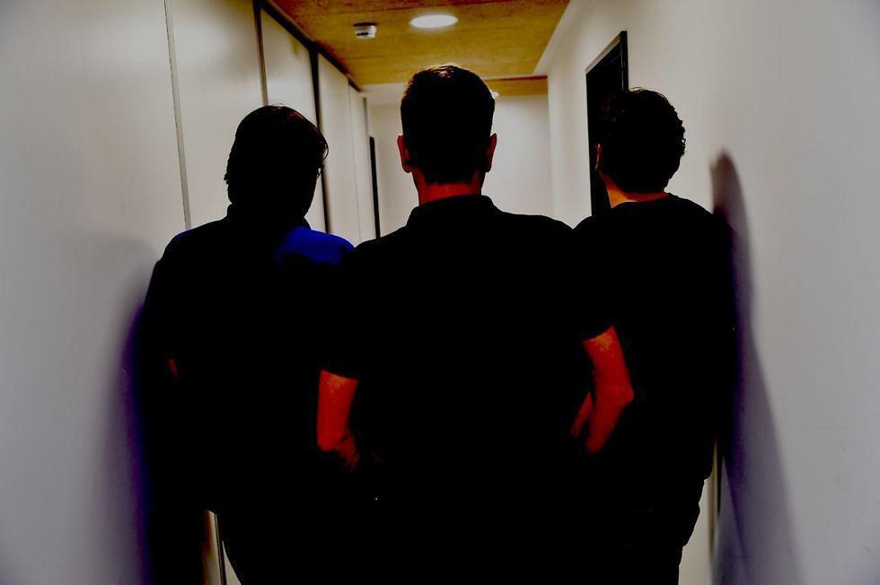 Податели заявлений в суде. Фото: Хаим Горенштейн (צילום: חיים הורנשטיין) Податели заявлений в суде. Фото: Хаим Горенштейн