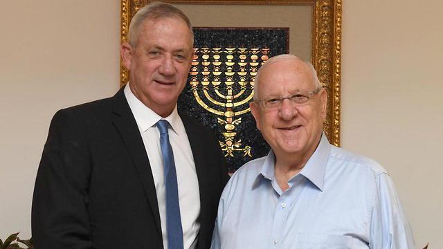 Бени Ганц и Реувен Ривлин. Фото: Марк Найман, ЛААМ