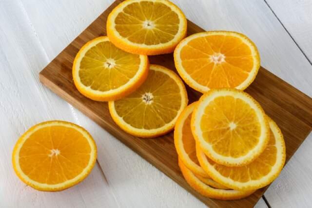 Всего 3 небольших апельсина. Фото: shutterstock