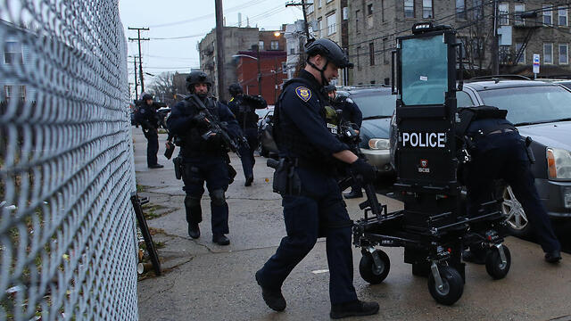 Возле места происшествия. Фото: AFP