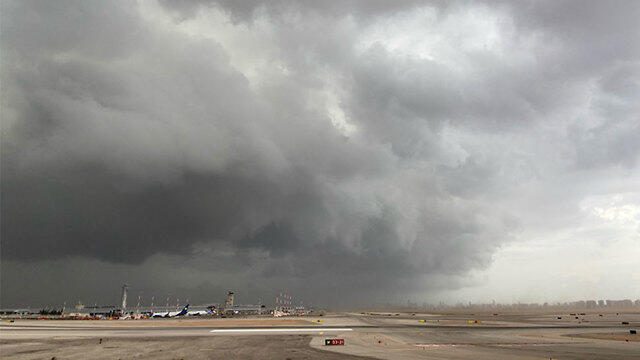 Взлетное поле в Бен-Гурионе. Фото: Итай Коэн (צילום: איתי כהן) Взлетное поле в Бен-Гурионе. Фото: Итай Коэн