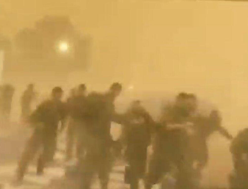 Непогода на базе "Гивати" (צילום: ניב ראובן) Непогода на базе "Гивати"