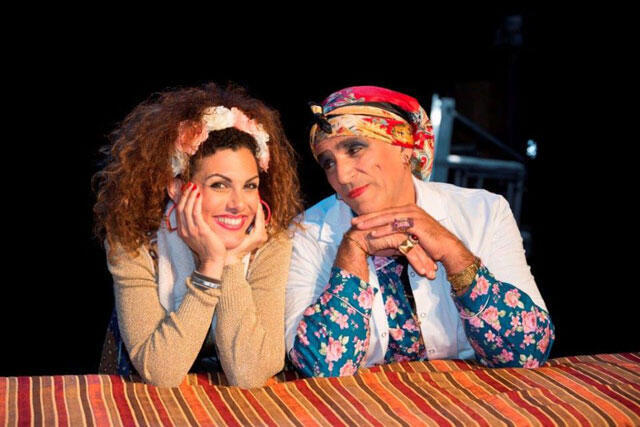 Сцена из спектакля "Лечение смехом". Фото: Эяль Бериберс