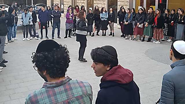 Учащиеся еврейской школы во Франции