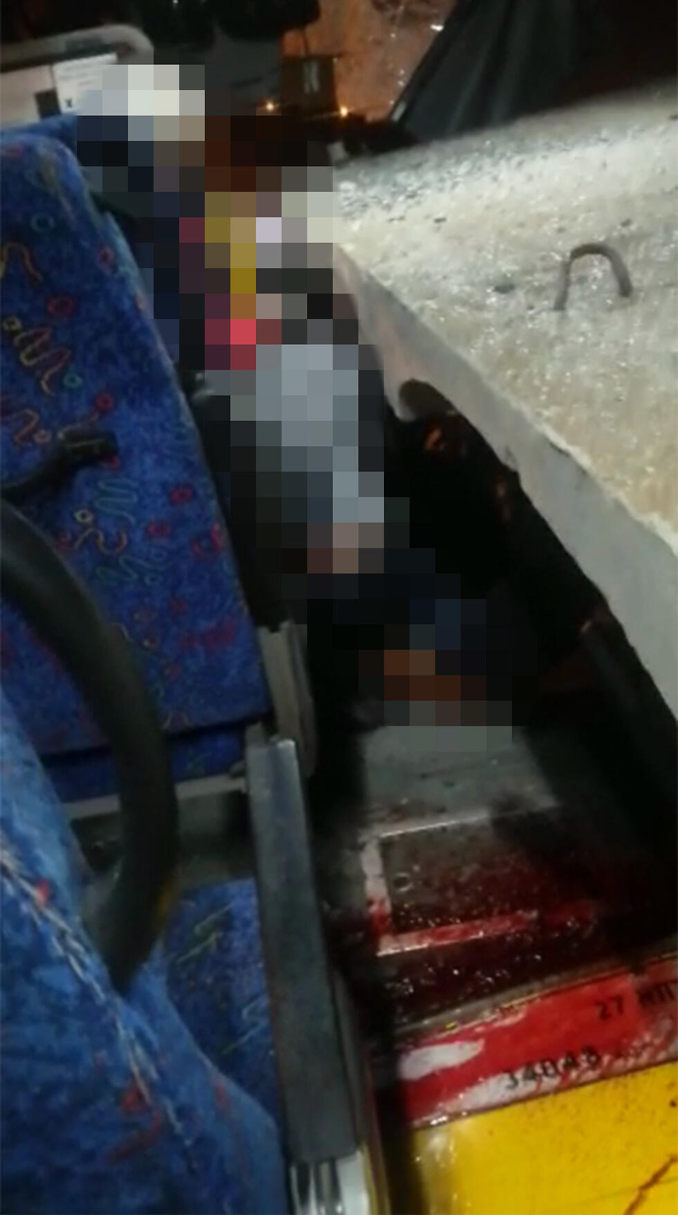 Салон автобуса после аварии