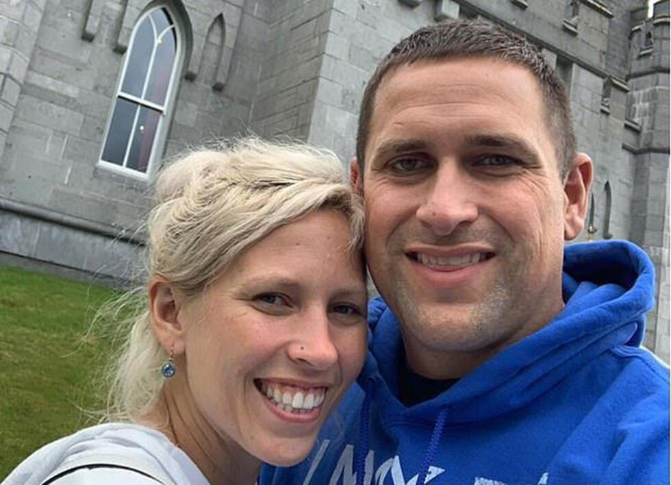 Стэйси и Джошуа Хансакерnullnull Стэйси и Джошуа Хансакер