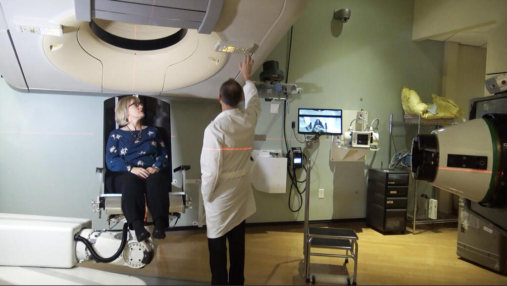 Прибор протонного облучения