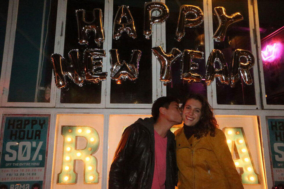 На улице Кинг Джордж в Тель-Авиве в полночь. Фото: Моти Кимхи (צילום: מוטי קמחי) На улице Кинг Джордж в Тель-Авиве в полночь. Фото: Моти Кимхи