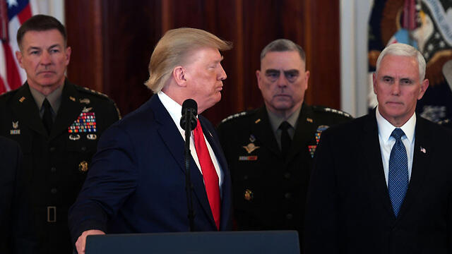 Трамп на пресс-конференции после иранской атаки. Фото: AFP