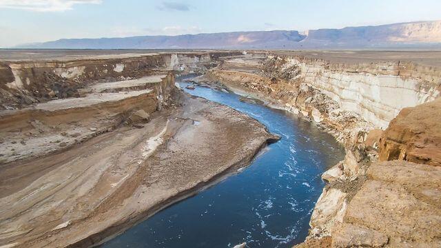 Река особенно полноводна после осадков. Фото: пресс-служба (צילום: יח"צ) Река особенно полноводна после осадков. Фото: пресс-служба