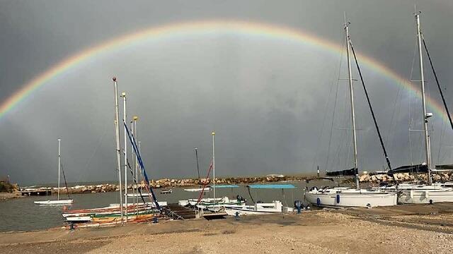 Радуга в Эмек-Хефер. Фото: Хен Элия (צילום: חן אליה) Радуга в Эмек-Хефер. Фото: Хен Элия