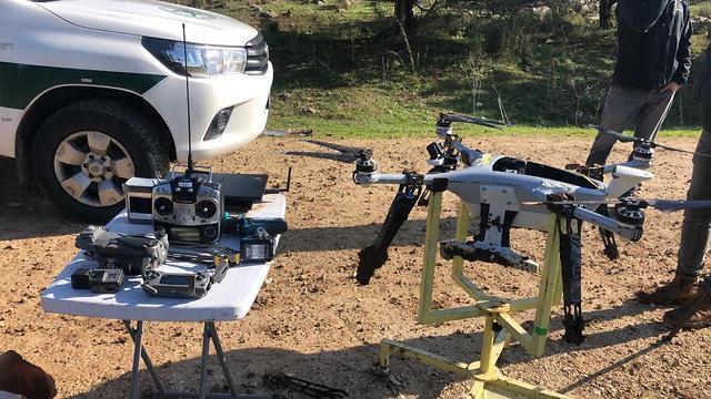 Квадрокоптер и аппаратура управления. Фото: пресс-служба полиции