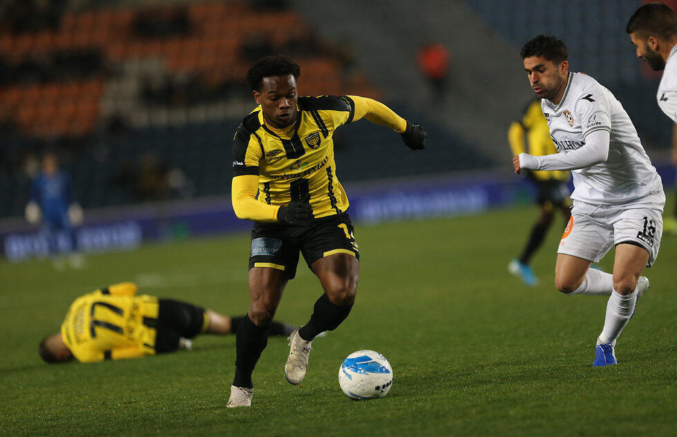 Иерусалим против Нес-Ционы. Фото: Алекс Коломойский (צילום: אלכס קולומויסקי) Иерусалим против Нес-Ционы. Фото: Алекс Коломойский