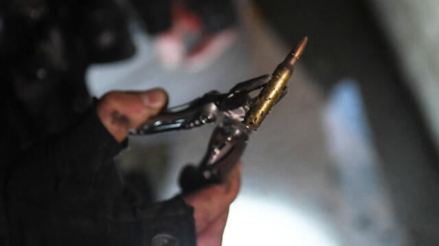 Боеприпасы найдены в домах участников преступной сети . Фото: пресс-служба полиции (צילום: דוברות המשטרה) Боеприпасы найдены в домах участников преступной сети . Фото: пресс-служба полиции