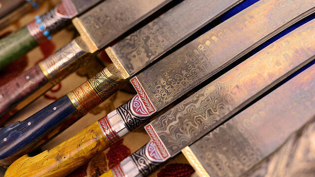 Узбекские ножи. Фото: shutterstock (צילום: shutterstock) Узбекские ножи. Фото: shutterstock