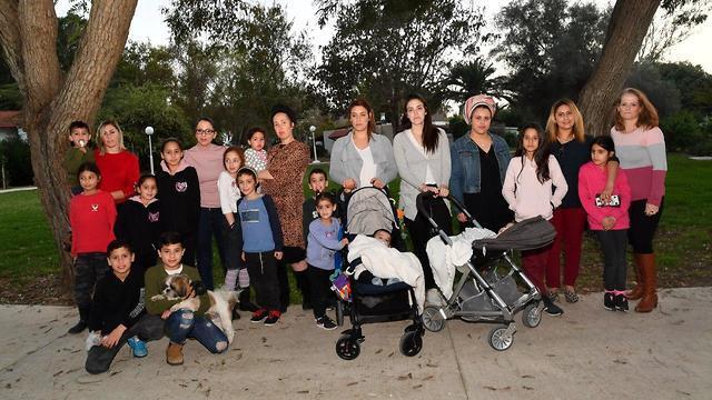 Матери и их дети. Фото: Хаим Горенштейн