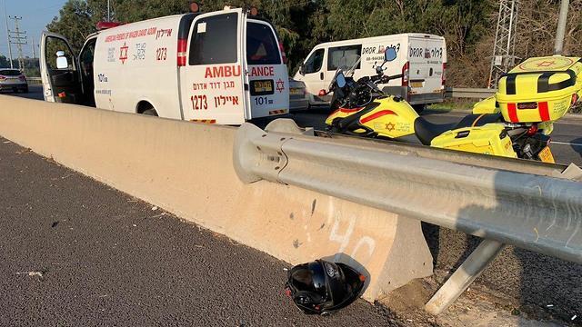 На месте аварии. Фото: оперативная служба МАДА (צילום: תיעוד מבצעי מד"א ) На месте аварии. Фото: оперативная служба МАДА