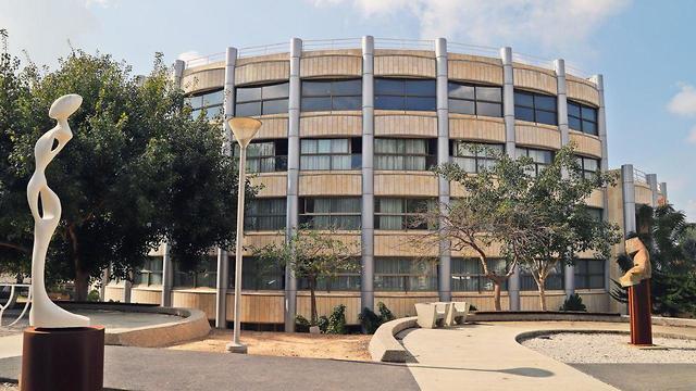 Корпус-изолятор в больнице "Шиба. Фото предоставлено администрацией больницы ( באדיבות המרכז הרפואי שיבא) Корпус-изолятор в больнице "Шиба. Фото предоставлено администрацией больницы