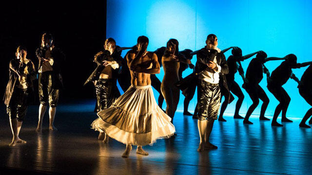 Фрагмент спектакля "Krump". Фото: Авшалом Полак