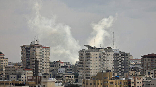 Запуск ракет из Газы. Фото: AFP (צילום: AFP) Запуск ракет из Газы. Фото: AFP