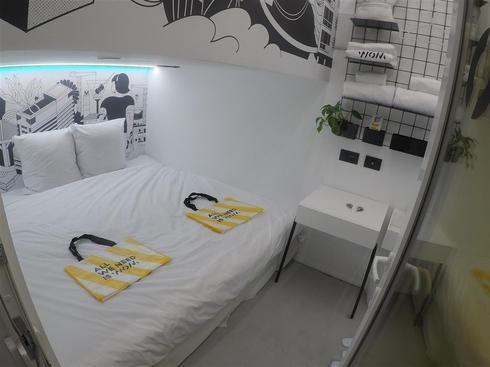 Номер с 2-спальной кроватью. Фото: Гилад Ялон (Фото: Гилад Ялон) Номер с 2-спальной кроватью. Фото: Гилад Ялон