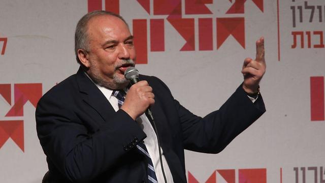 Авигдор Либерман. Фото: Моти Кимхи (צילום: מוטי קמחי) Авигдор Либерман. Фото: Моти Кимхи