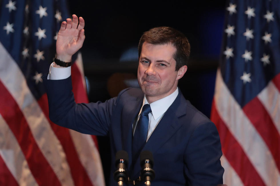 For now, at least, Ossoff says he has 'zero interest' in running for president, but that could all change if he wins another Senate term in November’s midterms (Photo: AFP) פיט בוטיג'ג' סאות' בנד אינדיאנה פורש מהמרוץ פריימריז דמוקרטים