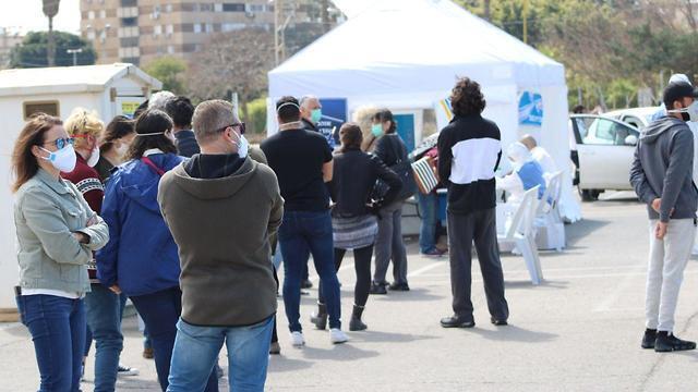 Голосование на спецучастке в Холоне, 2 марта 2020 годаnullnull Голосование на спецучастке в Холоне, 2 марта 2020 года