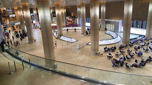 В аэропорту Бен-Гурионnullnull В аэропорту Бен-Гурион