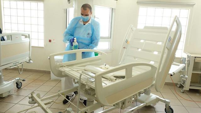 Больница "Ихилов". Фото: Шауль Голан (צילום: שאול גולן) Больница "Ихилов". Фото: Шауль Голан