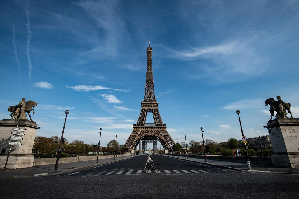 An 80-year-old Israeli woman who arrived in Paris for a vacation with family members went through a horrific ordeal (Photo: AFP) An 80-year-old Israeli woman who arrived in Paris for a vacation with family members went through a horrific ordeal