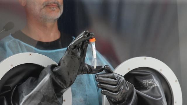 "Корона-киоск" больничной кассы "Маккаби". Фото: Моти Кимхи