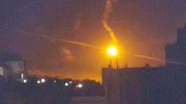 Осветительная ракета на границе с Ливаном