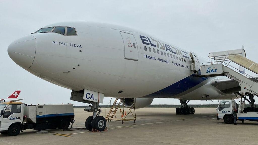 French workers refuse to load Elbit military cargo onto El Al flight to Israel (Photo: El Al) מטוסי אל על שהוסבו לצורך הטסת מטען