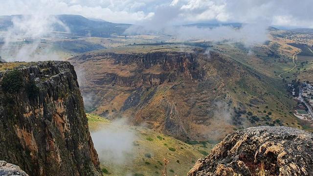 Дожди в национальном парке Арбель. Фото: Веред Рабинович (צילום: ורד רבינוביץ- רט"ג) Дожди в национальном парке Арбель. Фото: Веред Рабинович