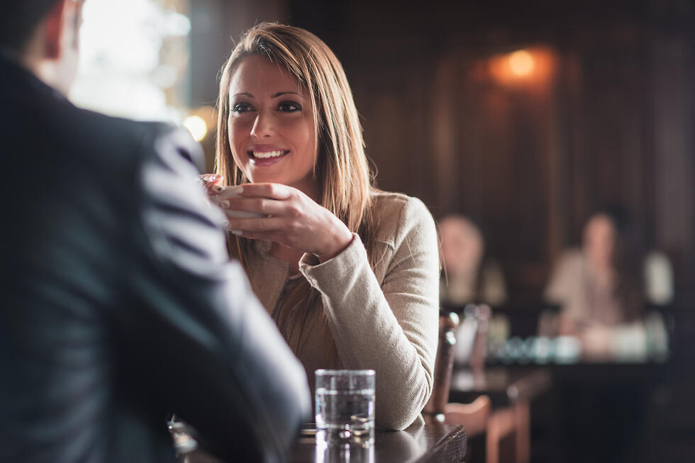 The avoidant partner embodies that same partial, elusive love that must be fought for (Photo: Shutterstock) דייט