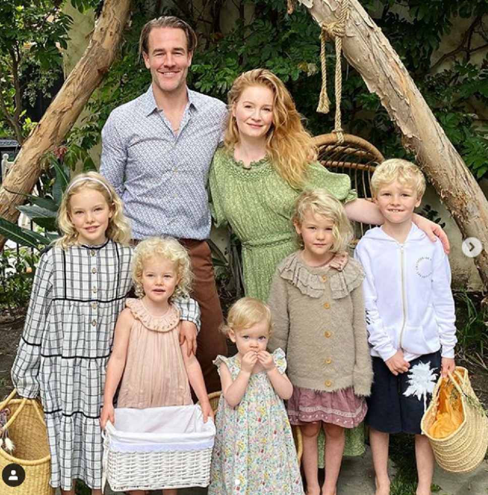 ג'יימס ואן דר ביק קימברלי ברוק והילדים אוליביה ג'ושוע אנאבל אמיליה גוונדולין