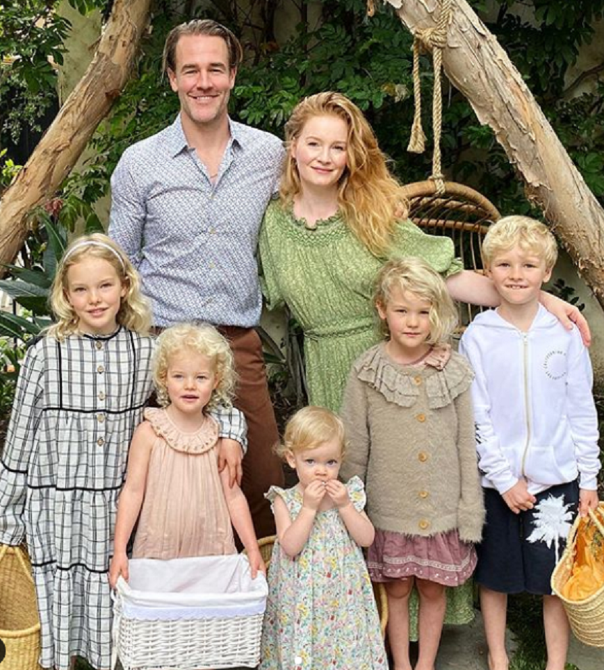 ג'יימס ואן דר ביק קימברלי ברוק והילדים אוליביה ג'ושוע אנאבל אמיליה גוונדולין