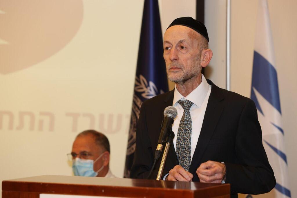 אורי מקלב 