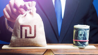  Шекели против долларов 