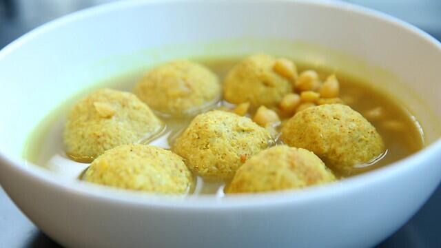 Persian gondi (Photo: Yaron Brenner) גונדי במרק עוף